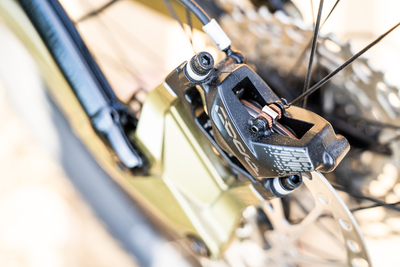 SRAM CODE R 4-PISTON BRAKES