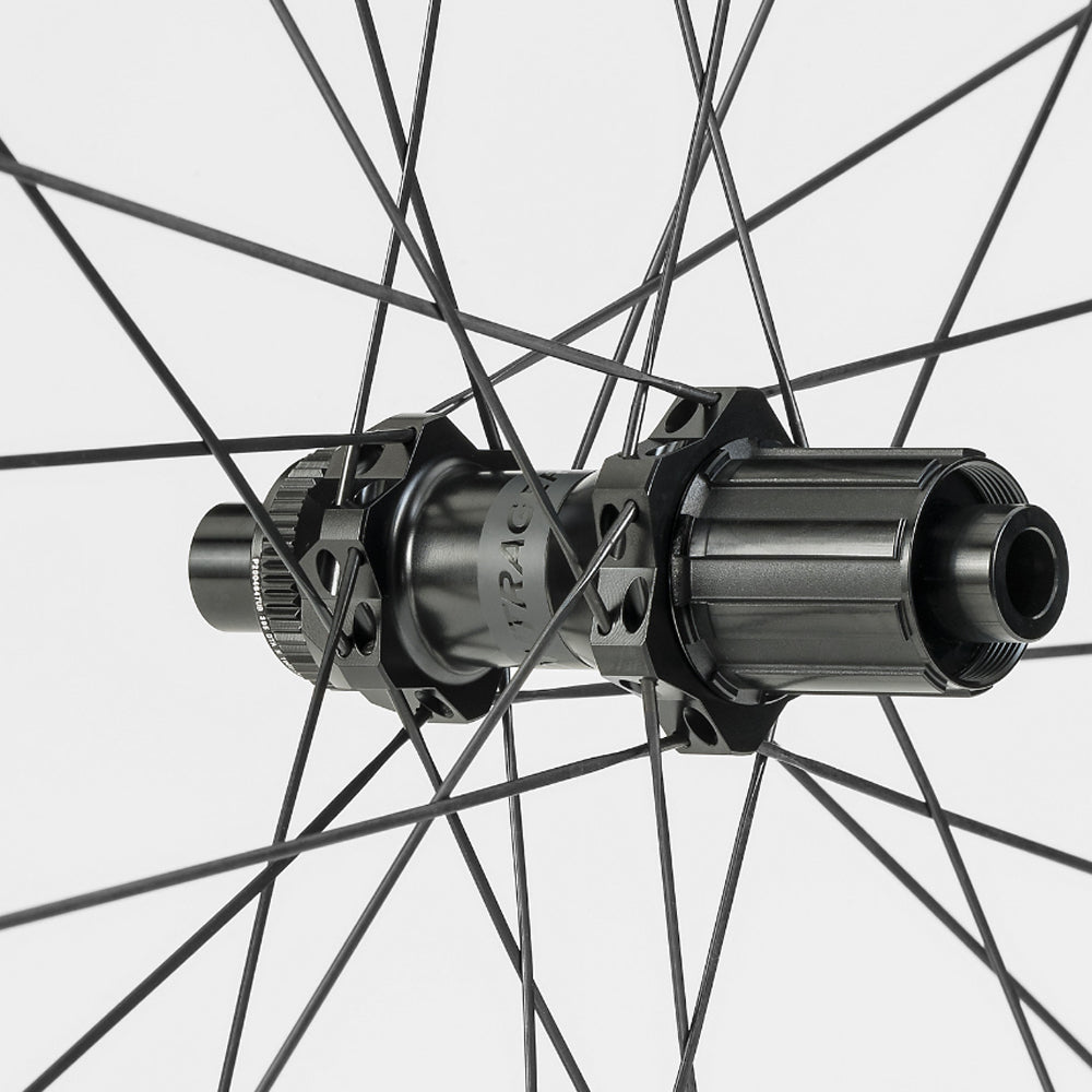 Bontrager Aeolus Pro 37 TLR Disc Road Wheel | BikesOnline AU